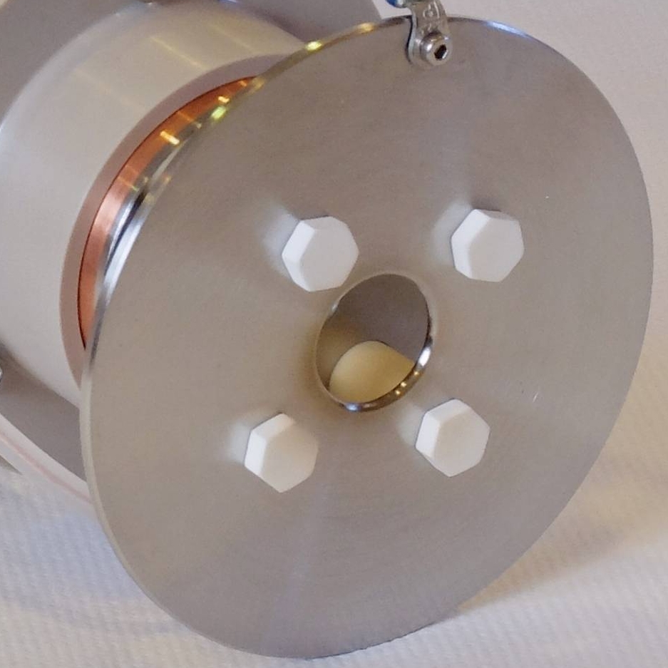 100mA electron beam generated from a single cavity ECR source Photo of 100mA electron beam generated by single cavity ECR source